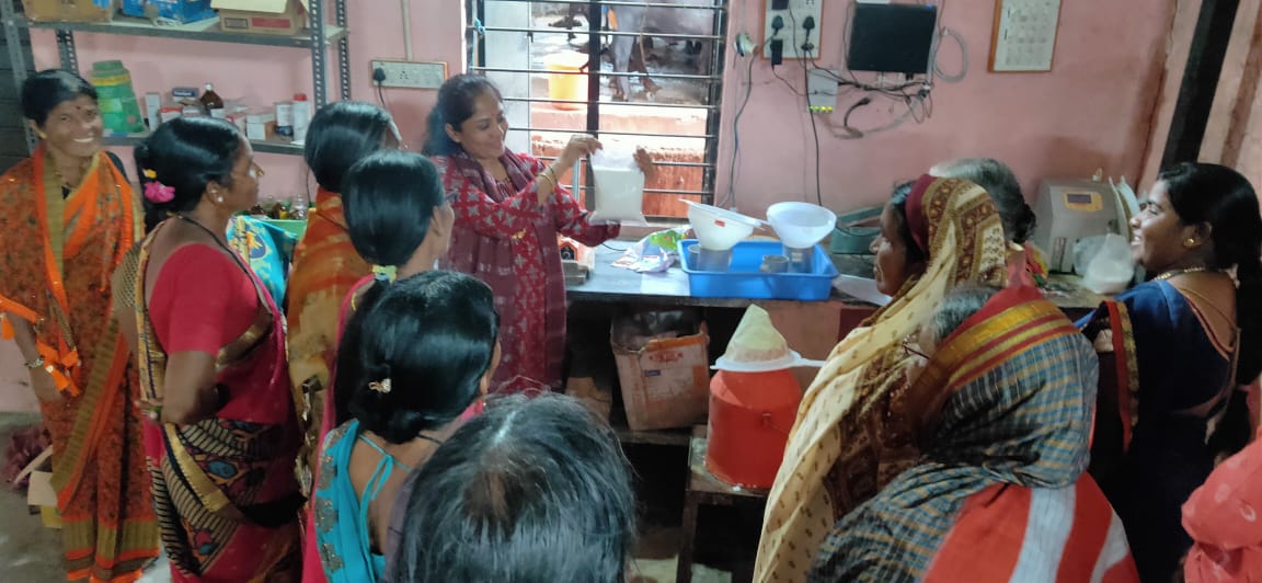 https://1ngo.sgp1.digitaloceanspaces.com/media/prawarda/Dairy farming.jpeg